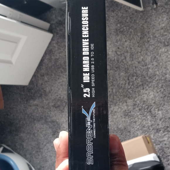 Sabrent 2.5 ide hard drive enclosure - Picture 3 of 4